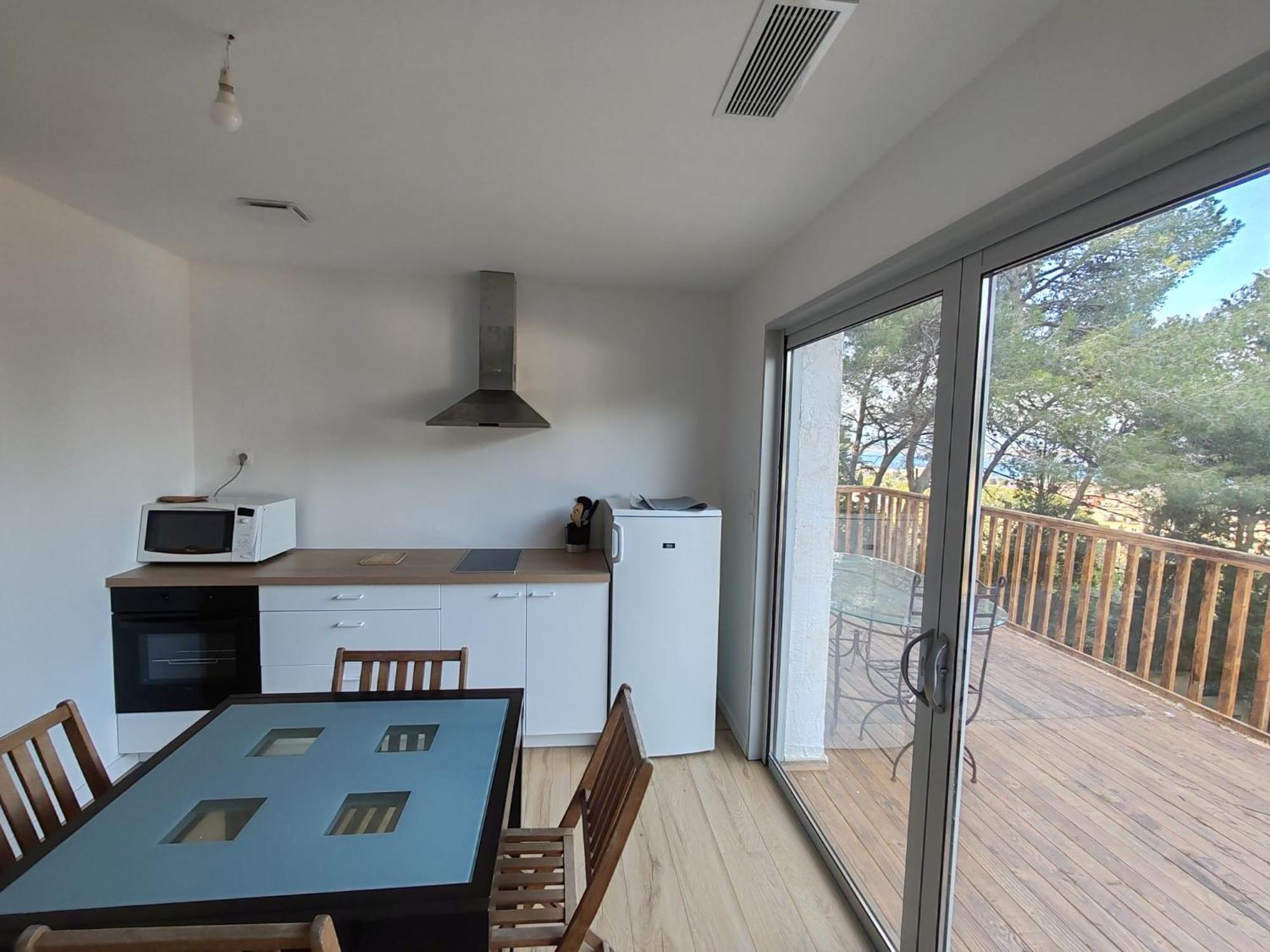 Vue Panoramique ,au Mont St Clair Apartamento